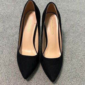 Dream Pairs Classic Black Heels